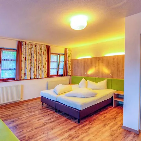 Apartment In With Wifi And 2 Bedrooms Zams